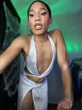 Snapshot of Emaa- chatting on October 2025 11:12:02 PM Emaa- online show from October 2025 11:12:02 PM