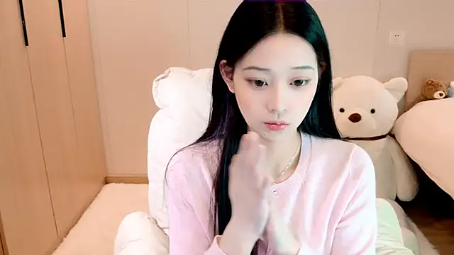 Snapshot of Xueb_J chatting on January 2025 05:49:01 AM Xueb J online show from January 2025 05:49:01 AM