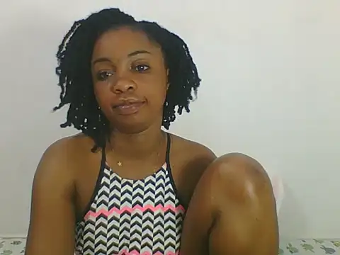 PrettyPrincess14 online show from March 2025 05:25:02 PM