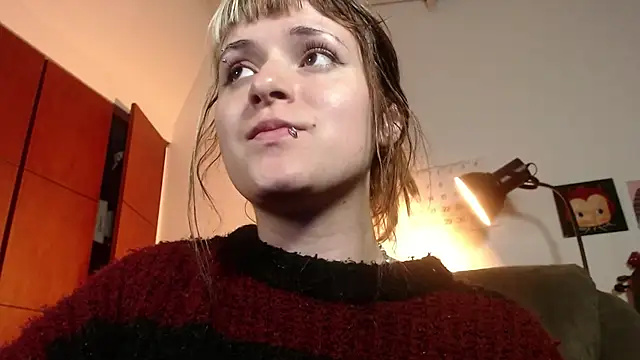 Snapshot of NEXT_DOOR_GIRL_ chatting on October 2025 11:03:02 PM NEXT DOOR GIRL online show from October 2025 11:03:02 PM