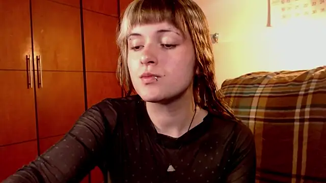 Snapshot of NEXT_DOOR_GIRL_ chatting on October 2025 10:21:01 PM NEXT DOOR GIRL online show from October 2025 10:21:01 PM