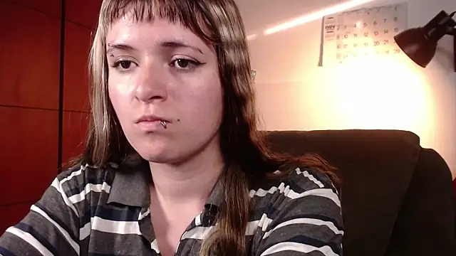 Snapshot of NEXT_DOOR_GIRL_ chatting on November 2025 09:58:01 PM NEXT DOOR GIRL online show from November 2025 09:58:01 PM