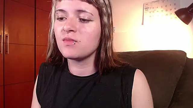 Snapshot of NEXT_DOOR_GIRL_ chatting on November 2025 10:21:01 PM NEXT DOOR GIRL online show from November 2025 10:21:01 PM