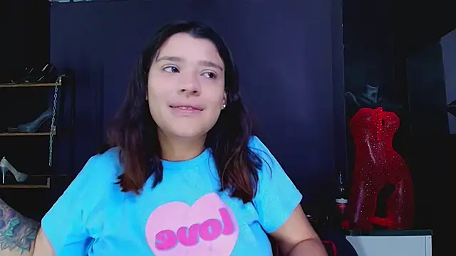 AvaLusty online show from January 2025 01:15:01 PM