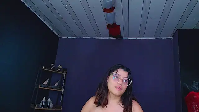 AvaLusty online show from January 2025 11:09:01 PM