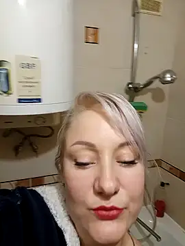 Tina Alev online show from December 2024 11:22:01 AM