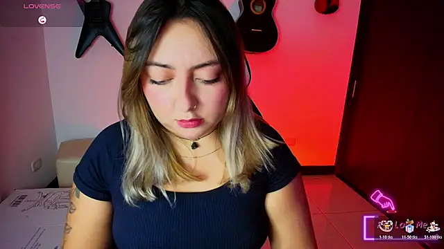 miaawild online show from November 2025 10:40:01 PM