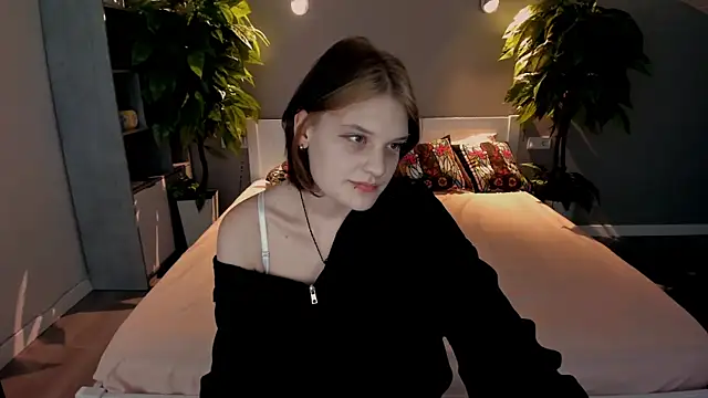 CandyBooms  online show from September 2025 05:23:01 AM
