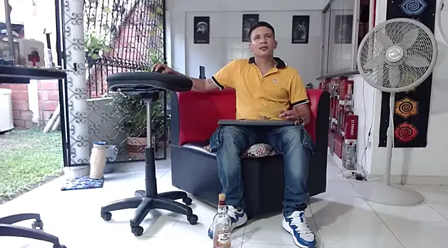 damiam fiery online show from December 2024 09:06:01 PM