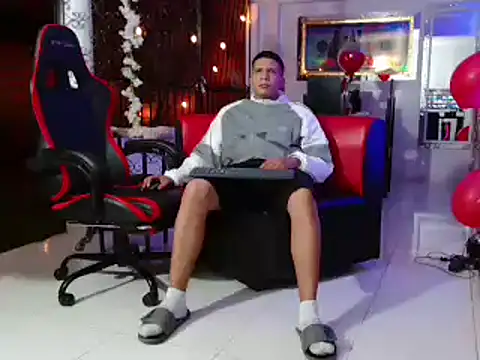 damiam fiery online show from March 2025 04:04:01 AM