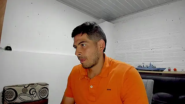 Himoreno25 online show from December 2024 10:24:02 PM