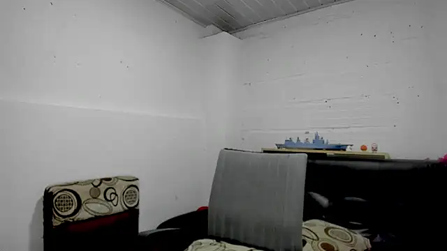 Himoreno25 online show from February 2025 03:25:02 AM