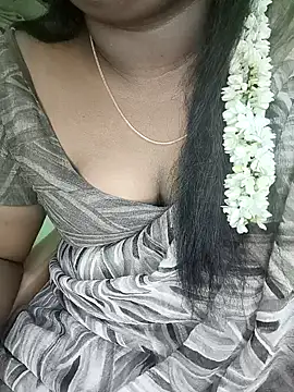 Snapshot of tamil_subha69 chatting on December 2024 05:48:01 AM tamil subha69 online show from December 2024 05:48:01 AM