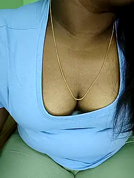 Snapshot of tamil_subha69 chatting on December 2024 03:34:01 AM tamil subha69 online show from December 2024 03:34:01 AM
