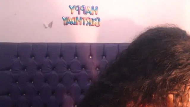 Snapshot of Queennwenn chatting on November 2025 12:46:01 AM Queennwenn online show from November 2025 12:46:01 AM