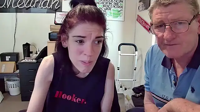 MelinahViking online show from November 2025 04:00:02 AM