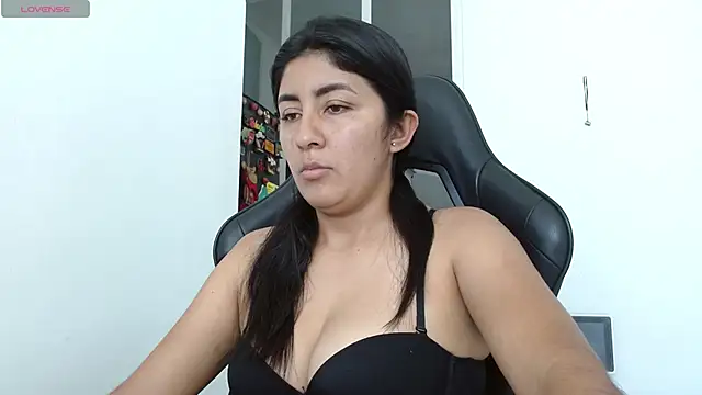 Snapshot of danna_peterson1 chatting on November 2025 07:45:02 PM danna peterson1 online show from November 2025 07:45:02 PM