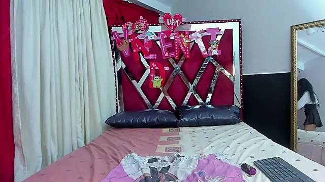 Megan Whitte online show from February 2025 06:34:01 AM