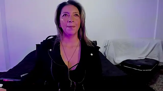 Snapshot of MichelleManson chatting on October 2025 10:56:02 AM MichelleManson online show from October 2025 10:56:02 AM