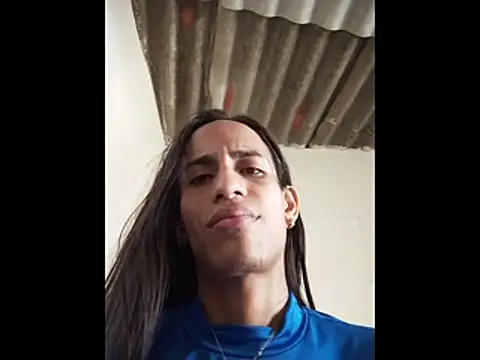 AlexaWarner online show from December 2025 07:09:01 PM