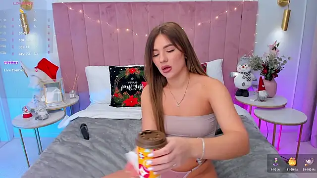 Snapshot of MilaVoxx chatting on December 2024 05:56:02 AM MilaVoxx online show from December 2024 05:56:02 AM