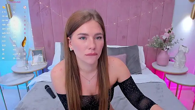 Snapshot of MilaVoxx chatting on March 2025 08:41:01 AM MilaVoxx online show from March 2025 08:41:01 AM