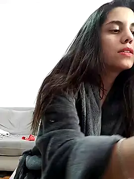 SaraLatinayPrimiciax online show from September 2025 03:32:01 AM