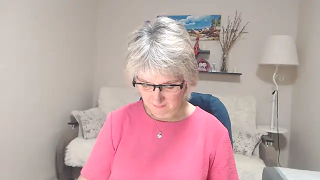 FleurMays online show from November 2025 05:09:02 AM