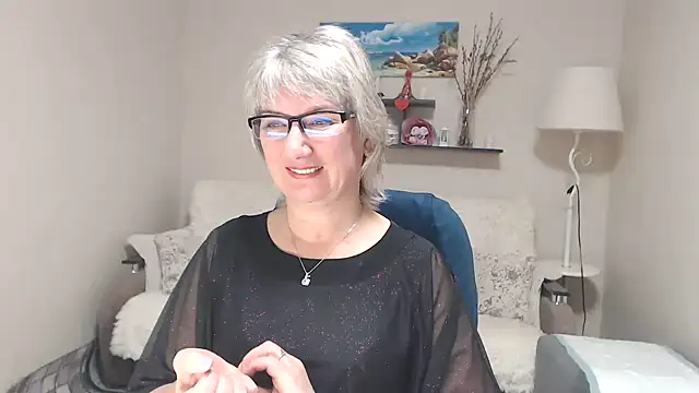 FleurMays online show from November 2025 04:56:02 AM