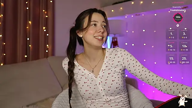 Goldy Grace  online show from January 2025 05:56:01 PM