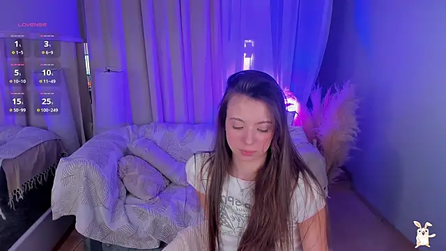 Goldy Grace  online show from February 2025 06:10:02 PM