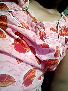 Snapshot of Gautami-telugu chatting on February 2025 03:27:01 PM Gautami-telugu online show from February 2025 03:27:01 PM