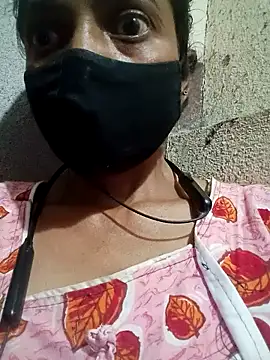 Snapshot of Gautami-telugu chatting on March 2025 01:04:02 AM Gautami-telugu online show from March 2025 01:04:02 AM