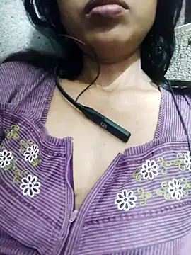 Snapshot of Gautami-telugu chatting on October 2025 09:04:01 PM Gautami-telugu online show from October 2025 09:04:01 PM