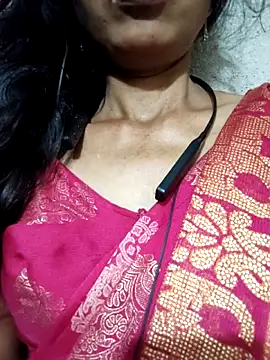 Snapshot of Gautami-telugu chatting on November 2025 09:54:01 PM Gautami-telugu online show from November 2025 09:54:01 PM