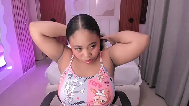 Snapshot of Leah_Sweetie chatting on October 2025 10:16:02 AM Leah Sweetie online show from October 2025 10:16:02 AM