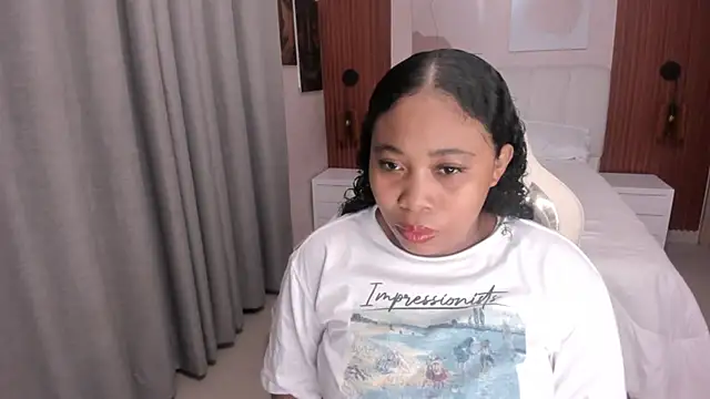 Snapshot of Leah_Sweetie chatting on November 2025 10:03:01 AM Leah Sweetie online show from November 2025 10:03:01 AM