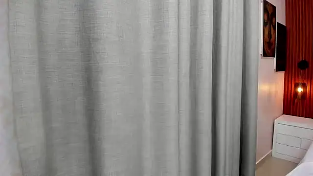 Snapshot of Leah_Sweetie chatting on November 2025 10:15:01 AM Leah Sweetie online show from November 2025 10:15:01 AM