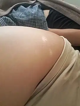 Snapshot of MakeMeCumAhh chatting on October 2025 11:46:02 AM MakeMeCumAhh online show from October 2025 11:46:02 AM