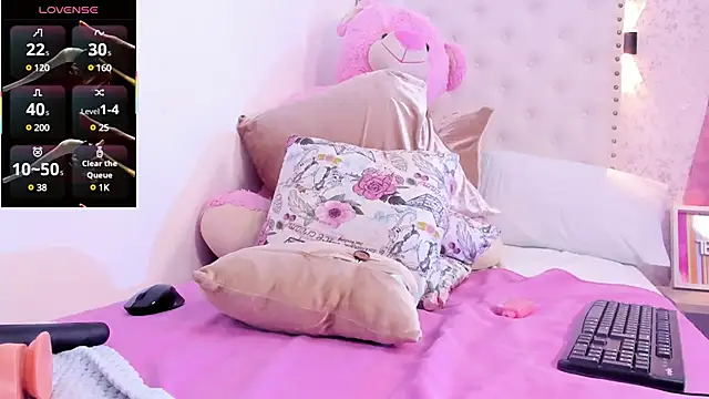 Snapshot of kaylin_jann chatting on January 2025 01:36:02 AM kaylin jann online show from January 2025 01:36:02 AM