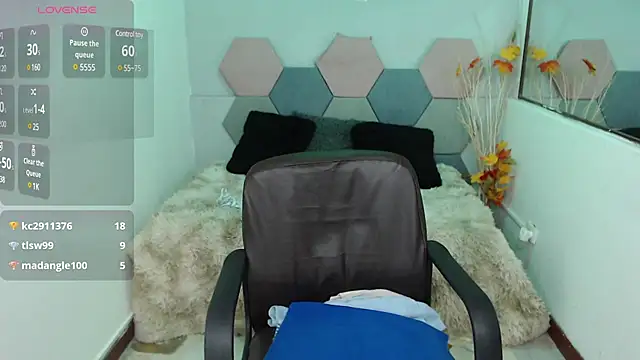 CharloteTaylor  online show from February 2025 06:55:01 AM