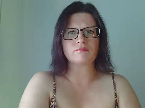 CrimsonMistress online show from December 2024 01:35:01 AM