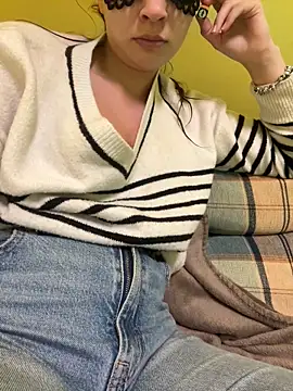 young rosee online show from January 2025 06:02:01 PM