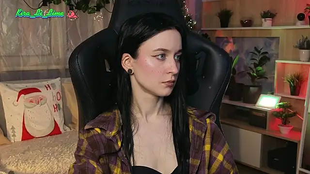 KiraLiLime online show from January 2025 12:49:01 AM