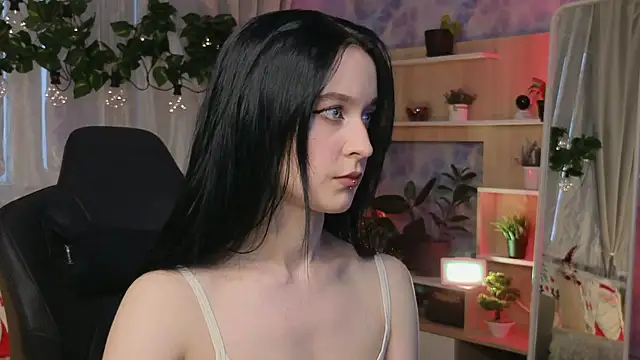 KiraLiLime online show from February 2025 01:38:01 PM