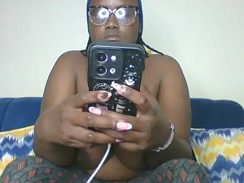 Snapshot of Montel_Montel_ chatting on November 2025 02:42:02 AM Montel Montel online show from November 2025 02:42:02 AM