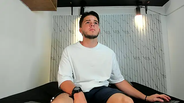 danielclarton1 online show from January 2025 09:32:01 PM
