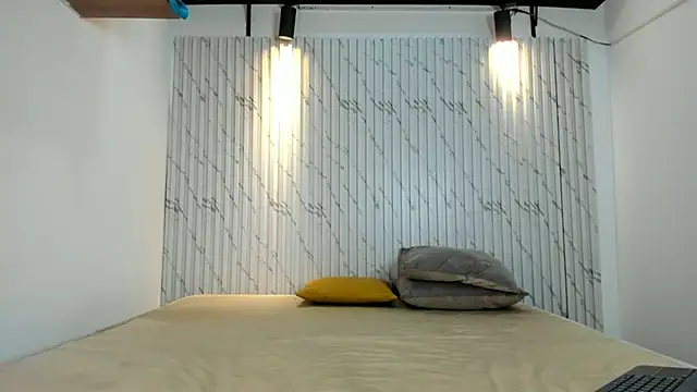 danielclarton1 online show from January 2025 09:07:01 PM