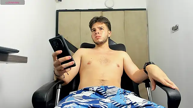 danielclarton1 online show from February 2025 10:05:01 AM