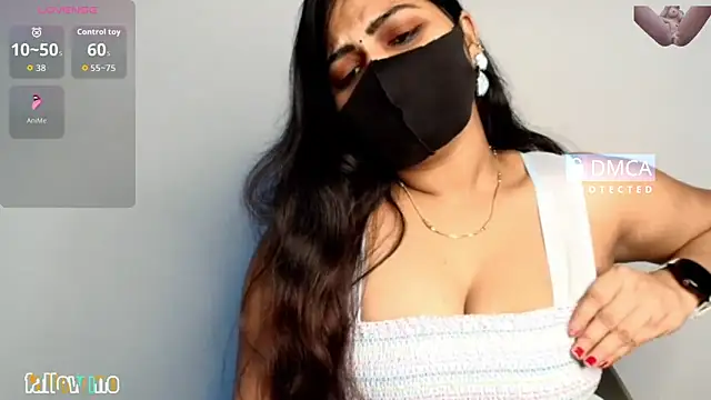 Snapshot of sameeksha_9 chatting on October 2025 05:12:02 PM sameeksha 9 online show from October 2025 05:12:02 PM